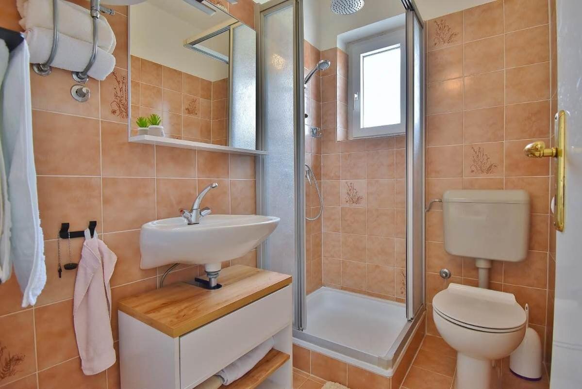 Apartments Ruzica Banjol Extérieur photo